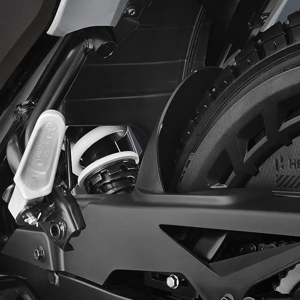 Luces 100% LED en la Hero Hunk 125R
